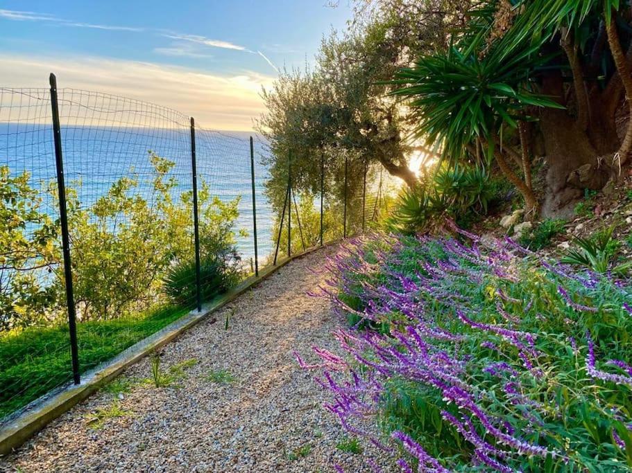 La Casa Alle Calandre Ventimiglia Exterior foto